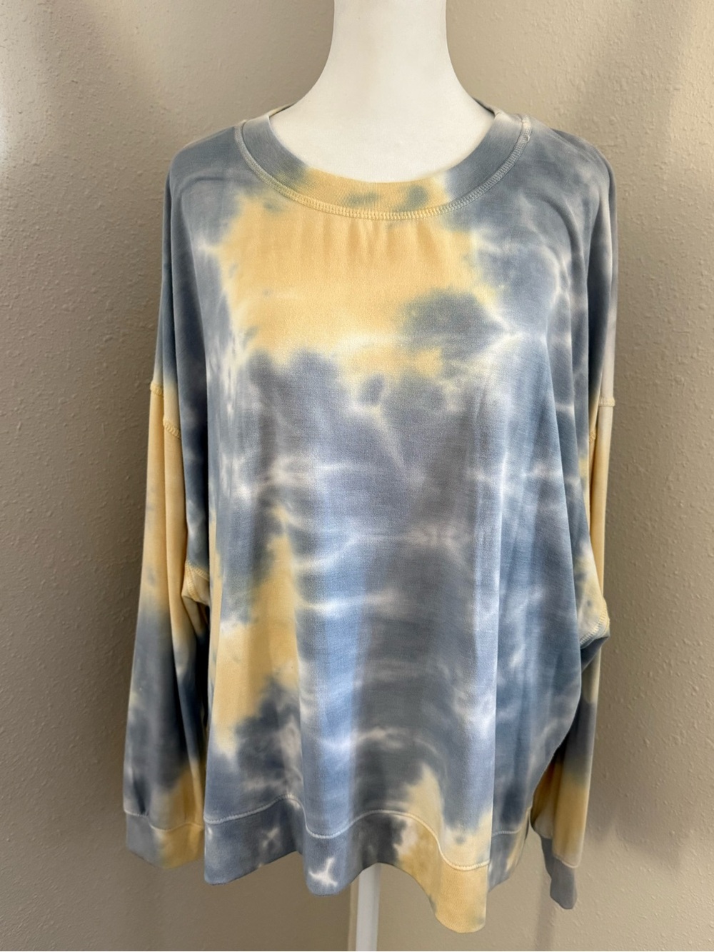 NWT FOUND Los Angeles Blue Yellow Tie Dye Crewneck Sweatshirt Size L